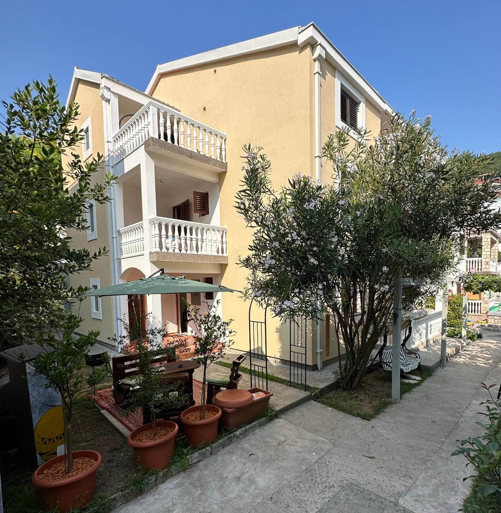 Villa Dionis Budva Buitenkant foto